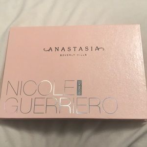 Anastasia Beverly Hills “Nicole Guerriero”